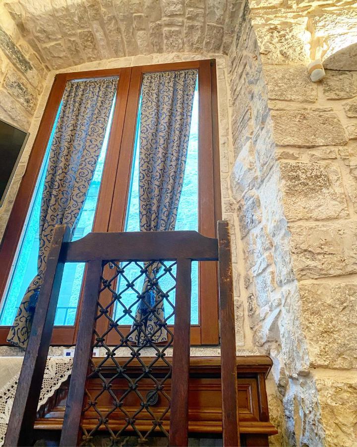 Palazzo Morola XIV Century Apartment Giovinazzo Exterior photo